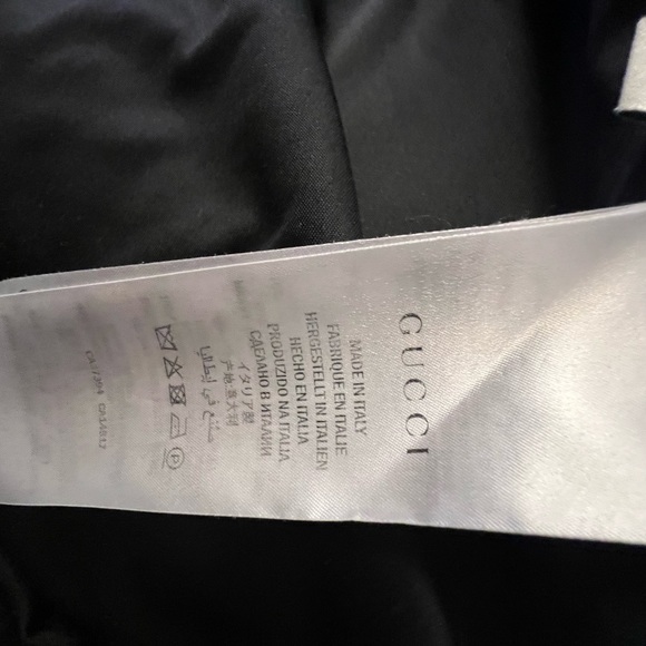 Authentic Gucci - Picture 6 of 7